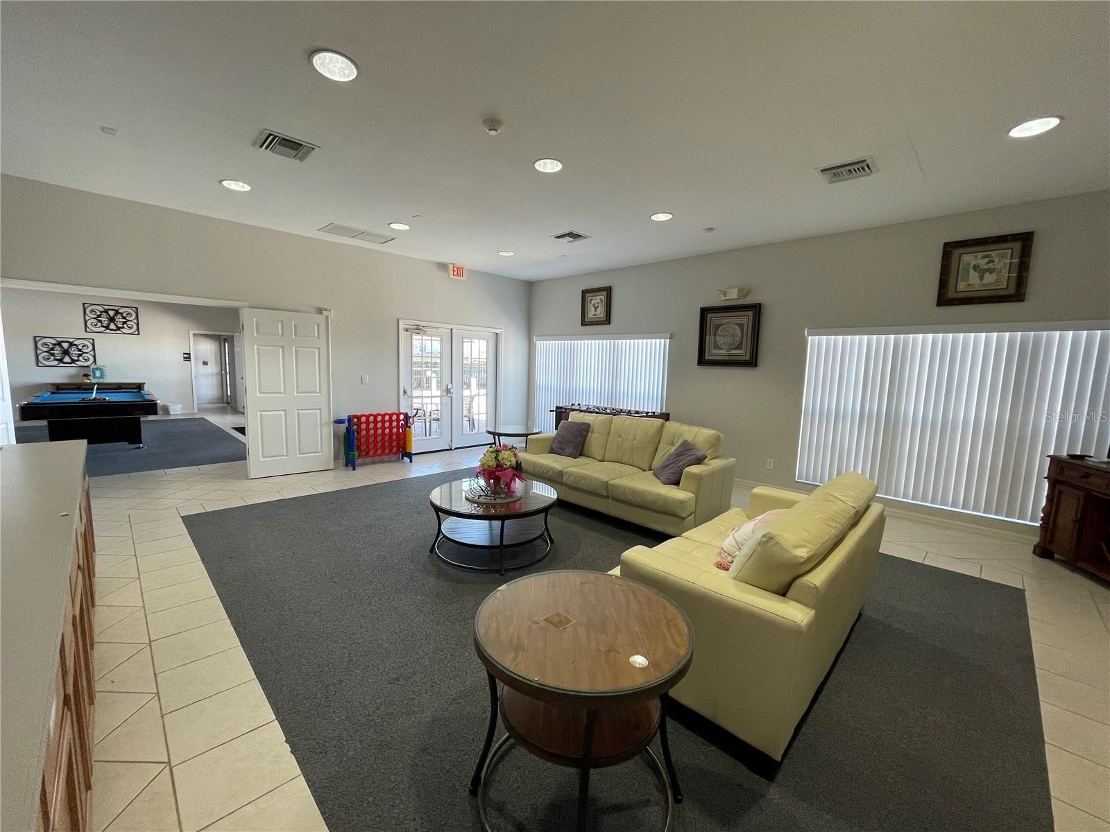 HIGH GROVE UNIT 02 - Residential