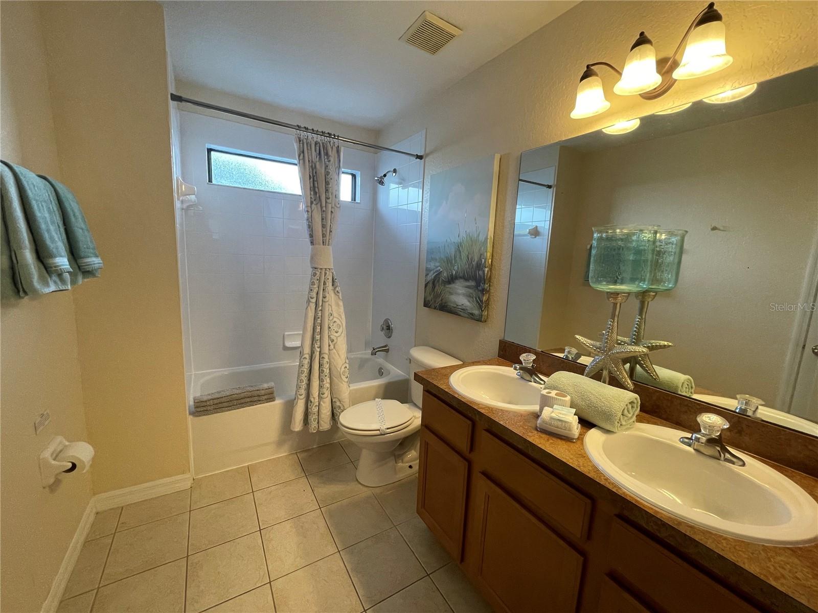 HIGH GROVE UNIT 02 - Residential