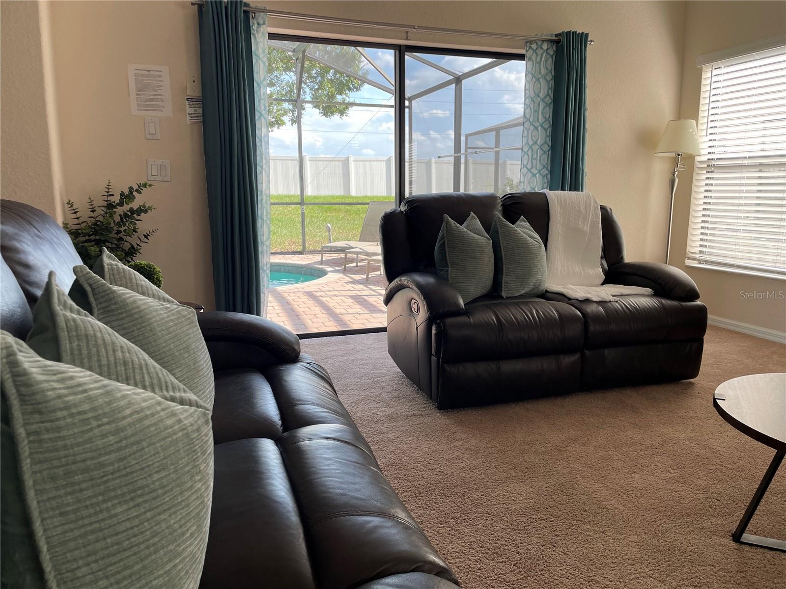 HIGH GROVE UNIT 02 - Residential