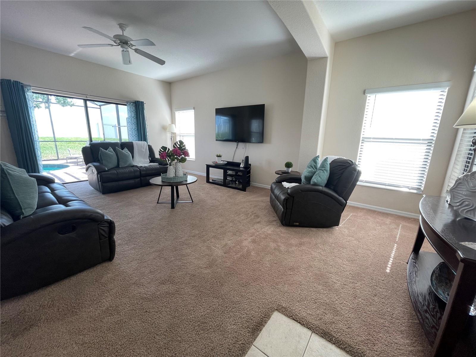 HIGH GROVE UNIT 02 - Residential