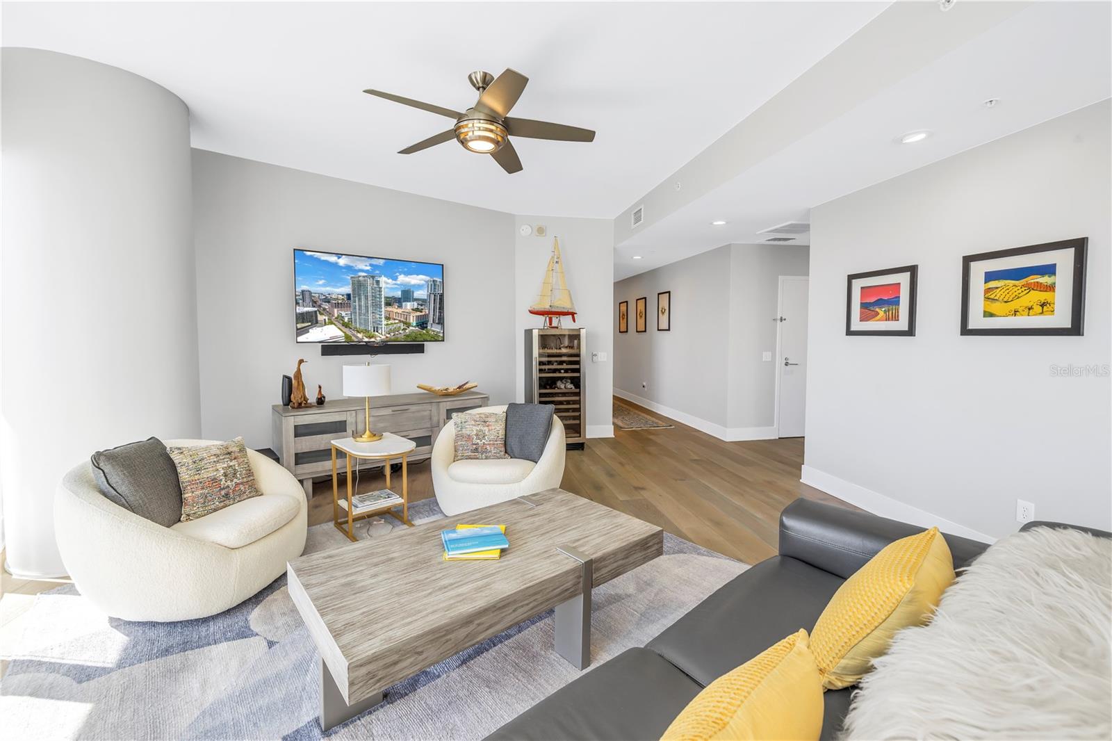 SIGNATURE PLACE CONDO - Residential