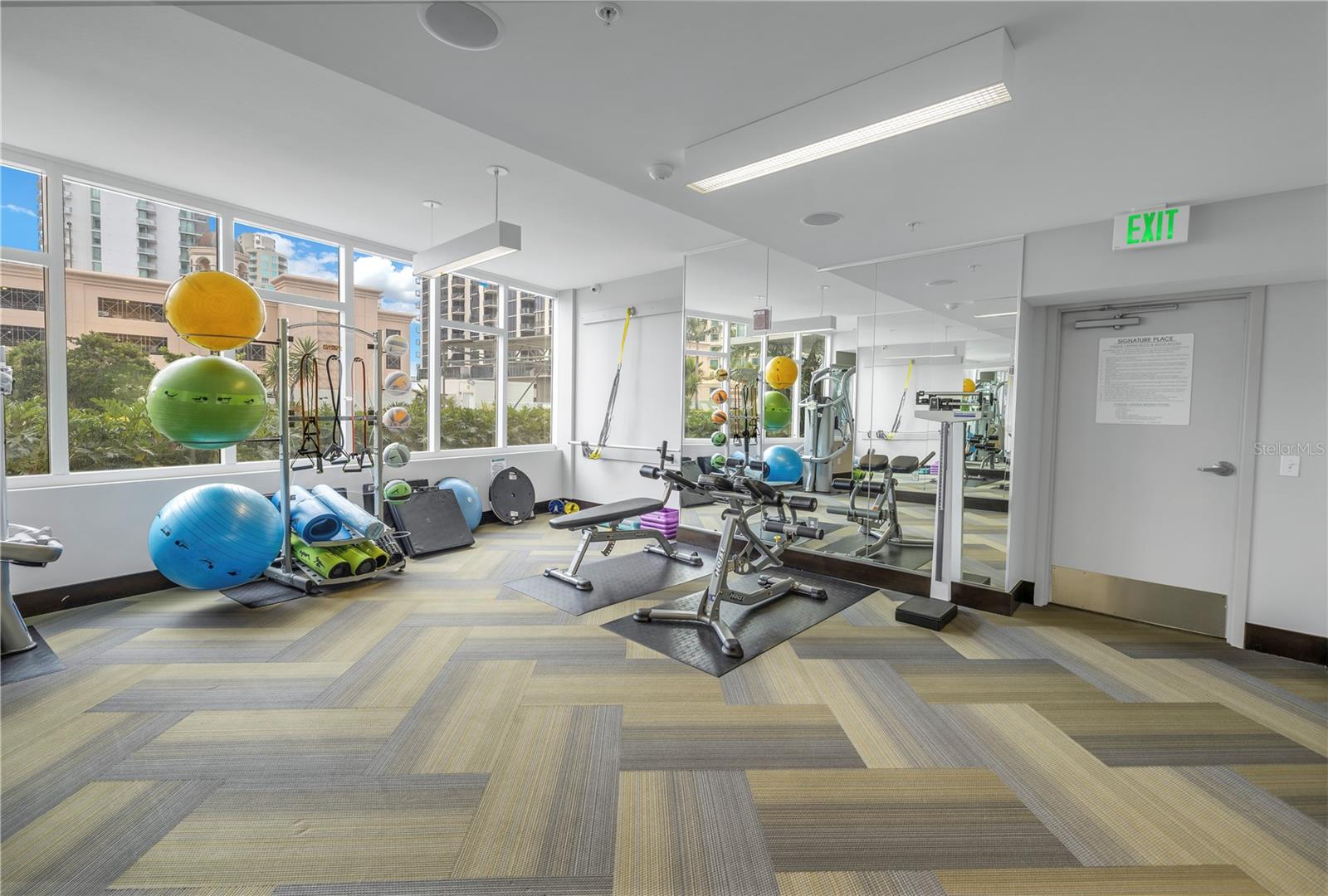 SIGNATURE PLACE CONDO - Residential