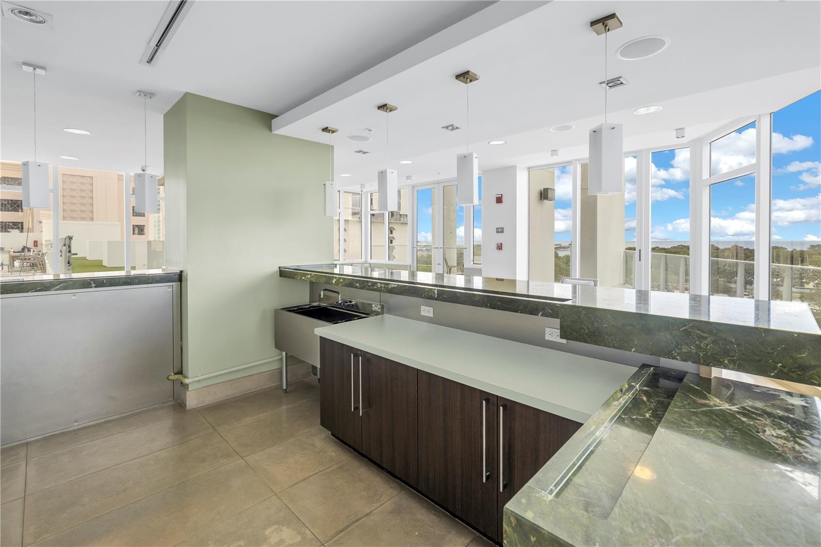 SIGNATURE PLACE CONDO - Residential