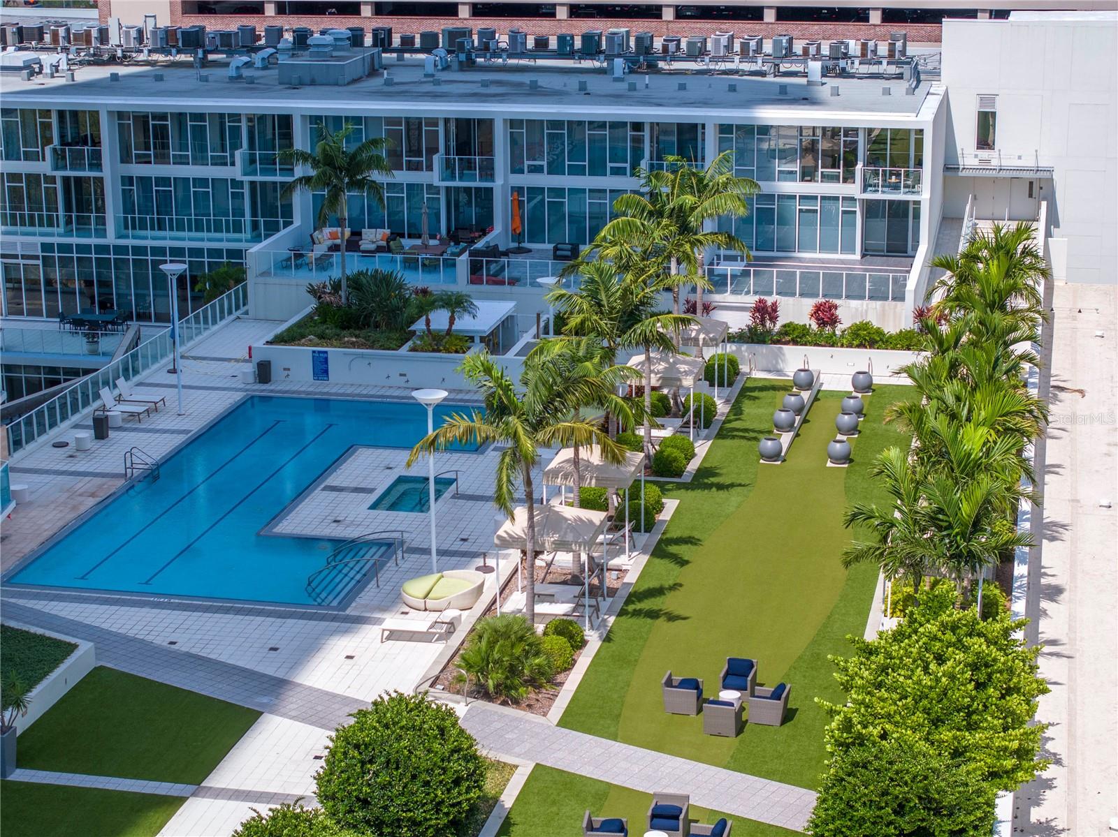 SIGNATURE PLACE CONDO - Residential