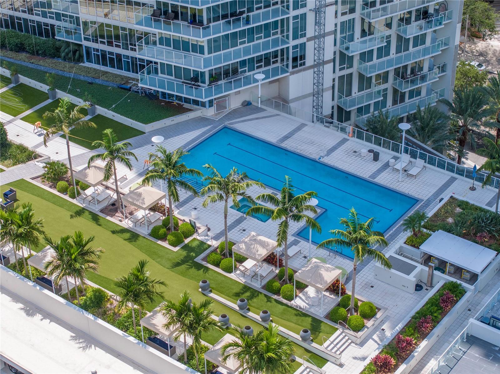 SIGNATURE PLACE CONDO - Residential