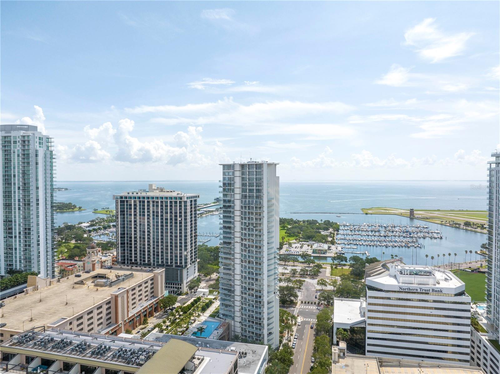 SIGNATURE PLACE CONDO - Residential