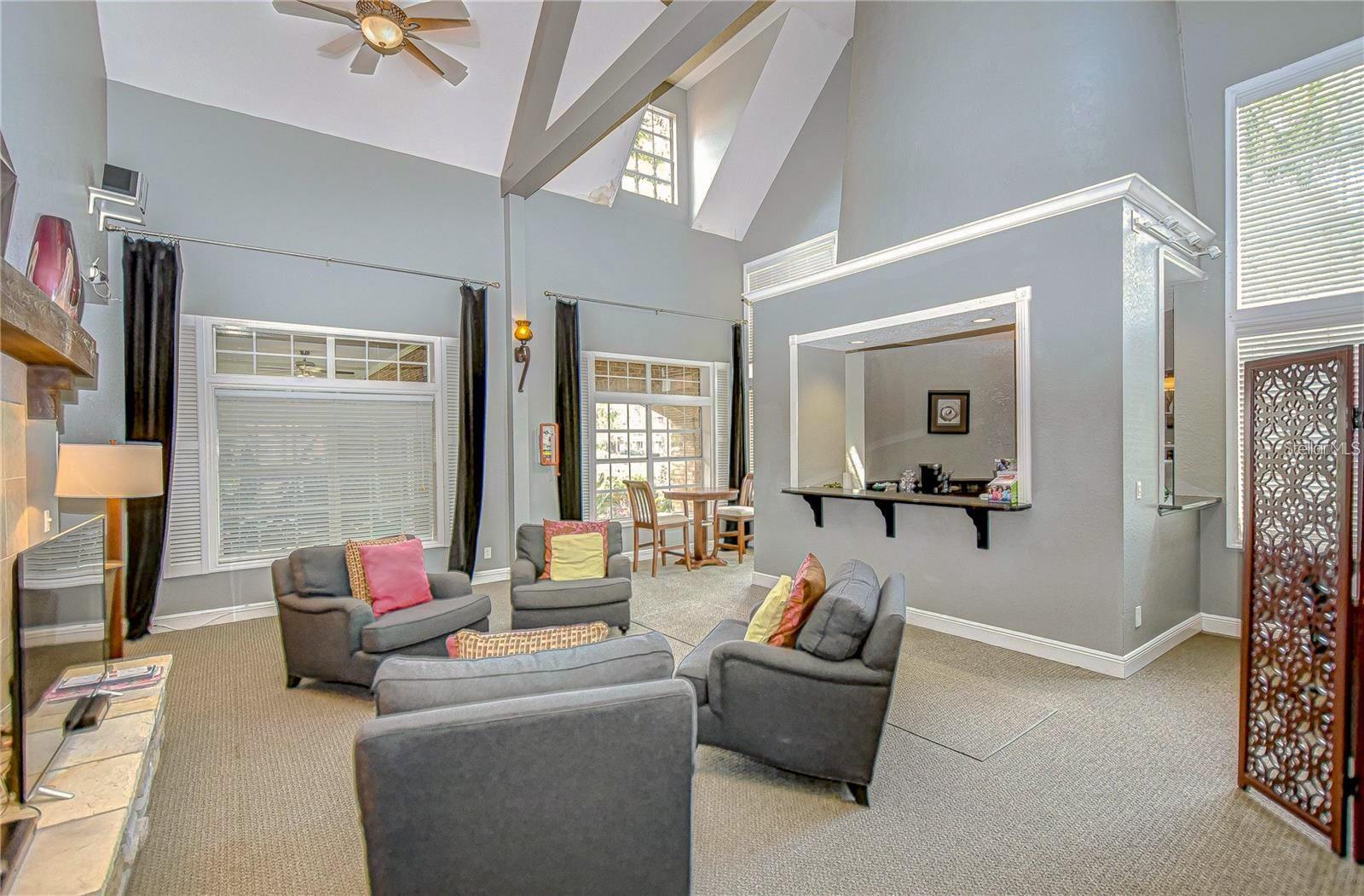 VANTAGE POINT CONDO - Residential Lease