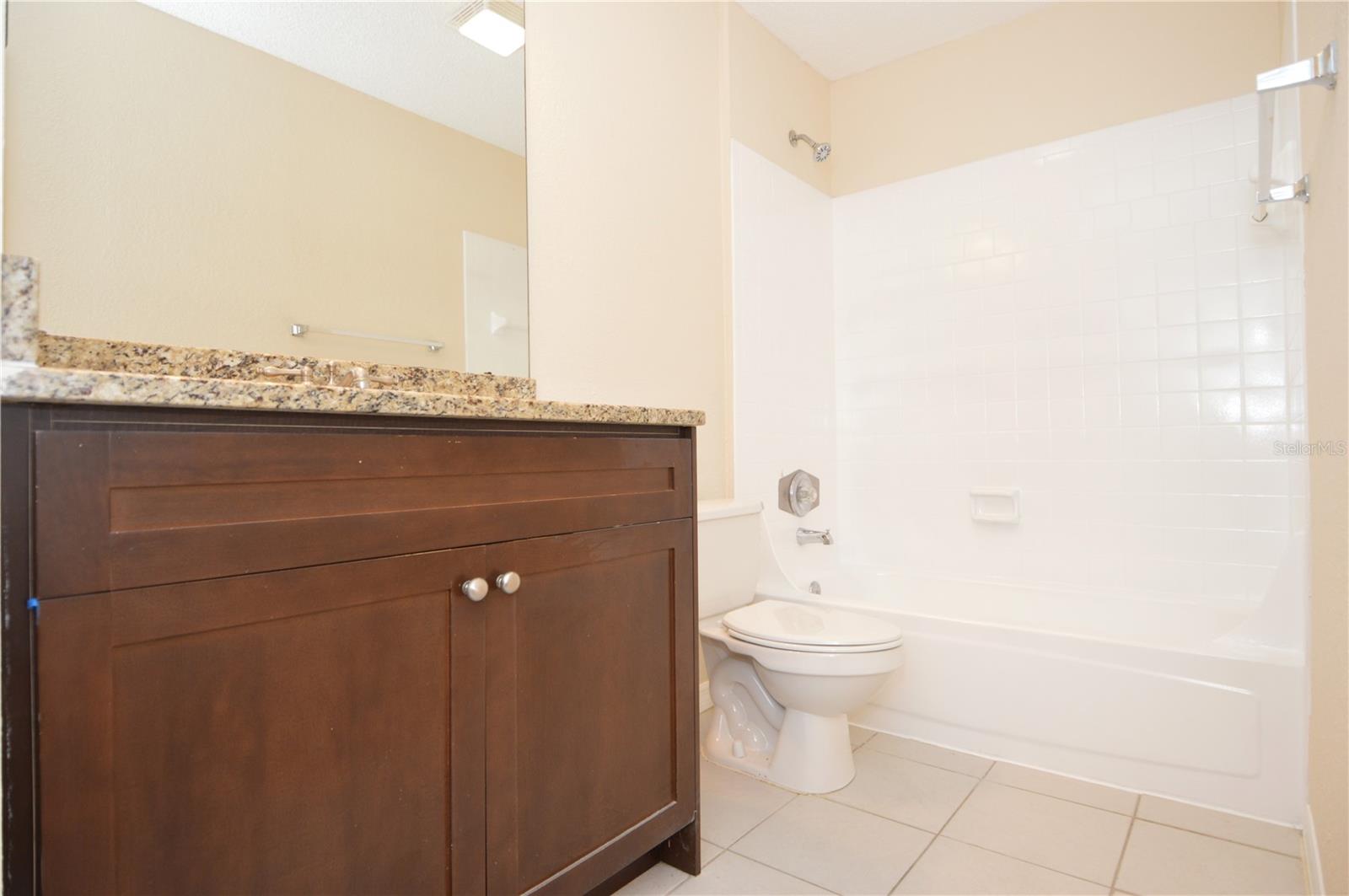 VANTAGE POINT CONDO - Residential Lease