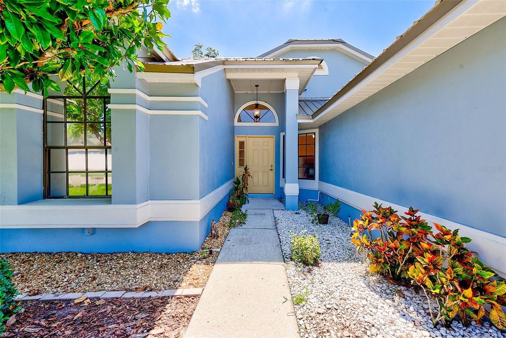 Photo of 4008 Moreland Drive, Valrico, FL 33596 (MLS # TB8400391)