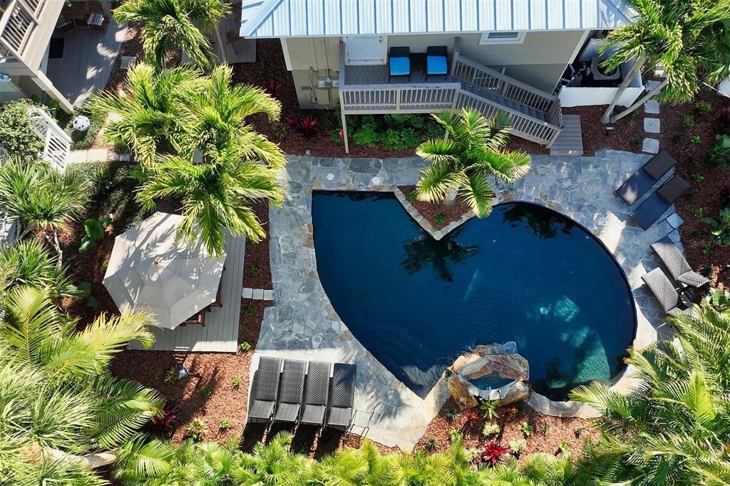 Photo of 5610 Avenida Del Mare, Sarasota, FL 34242 (MLS # A4683170)