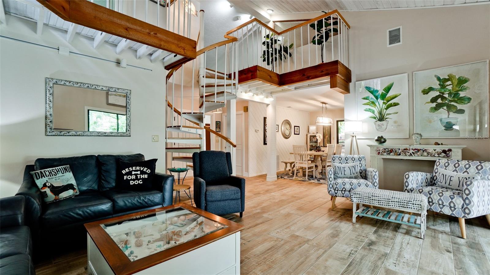 2407 QUAIL COURT