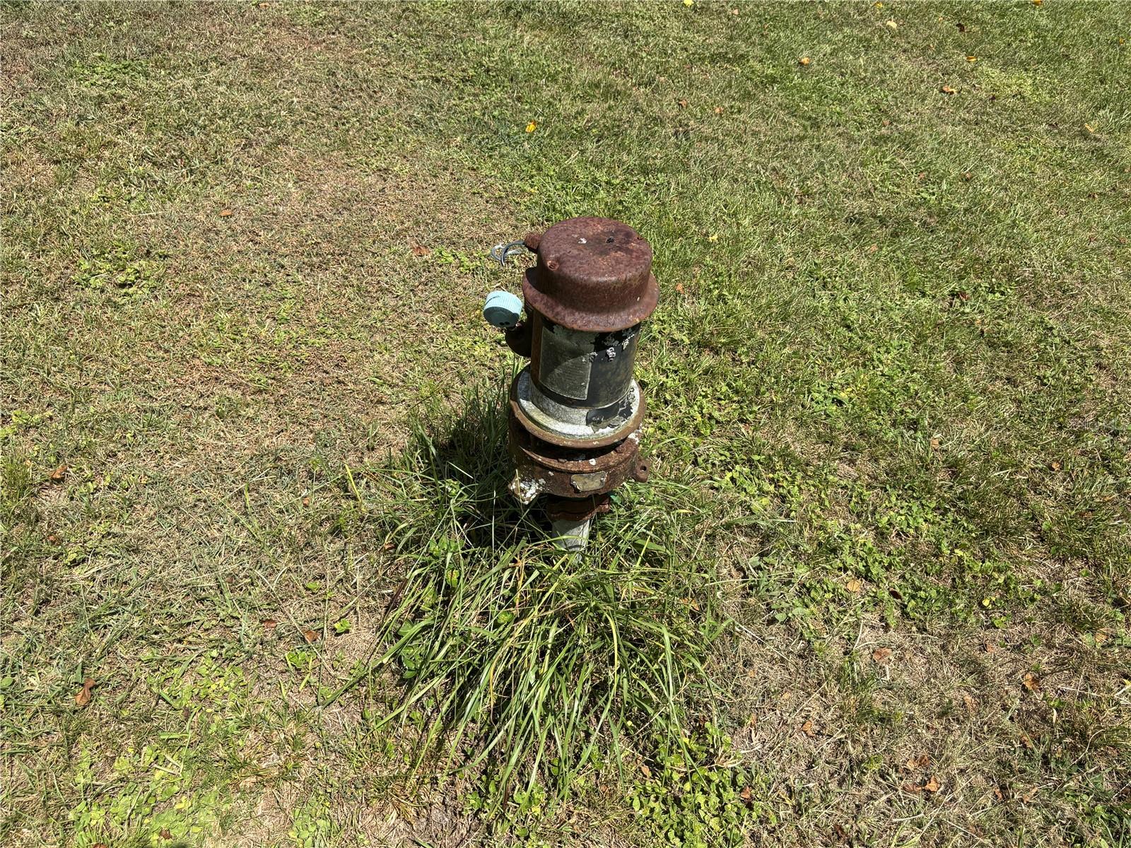 HALF-MOON MINI FARMS - Land