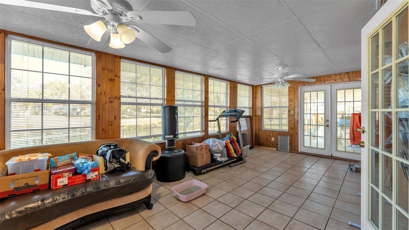 LAKE GIBSON SHORES - Residential