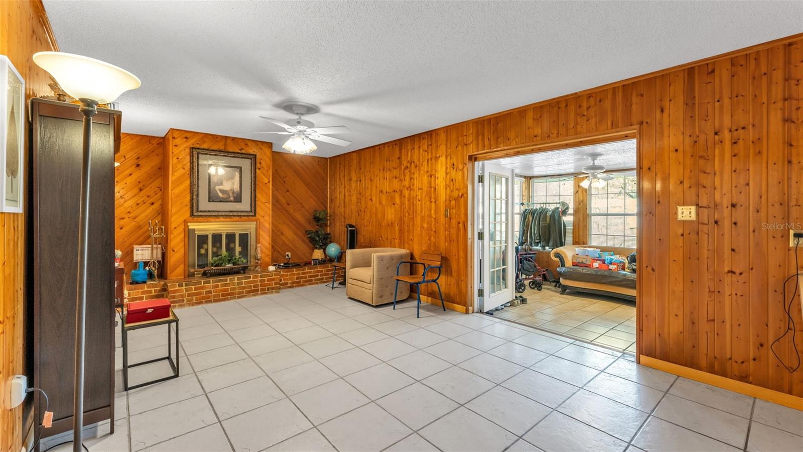 LAKE GIBSON SHORES - Residential