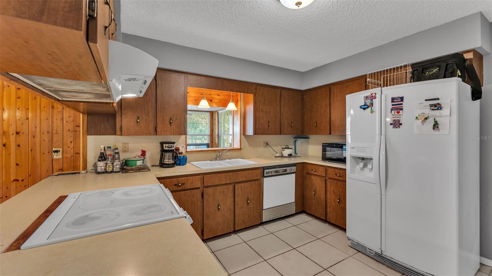 LAKE GIBSON SHORES - Residential