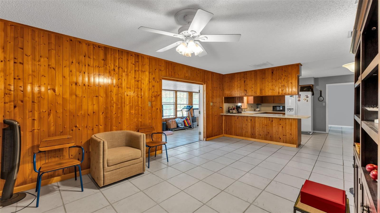 LAKE GIBSON SHORES - Residential