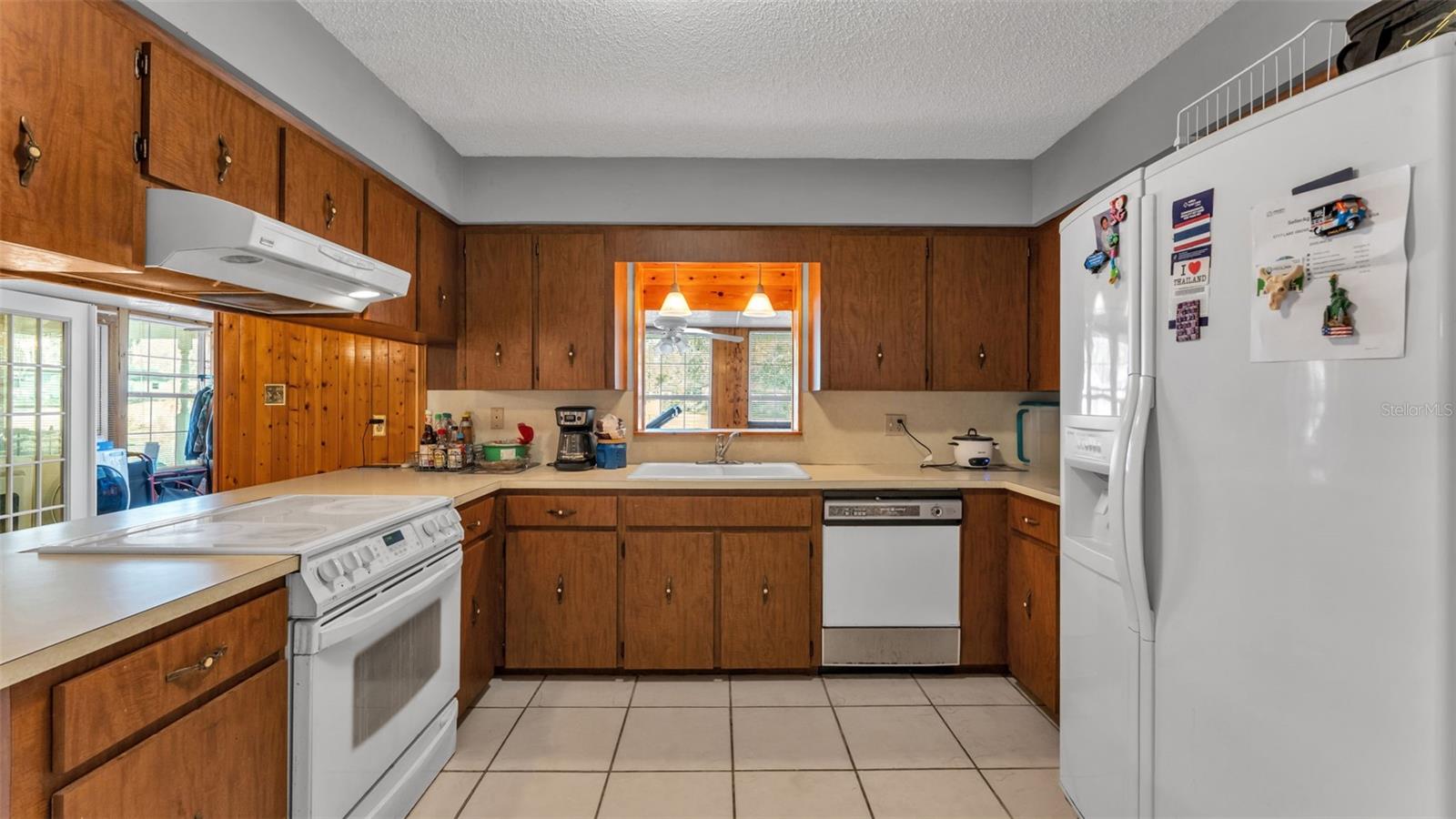 LAKE GIBSON SHORES - Residential