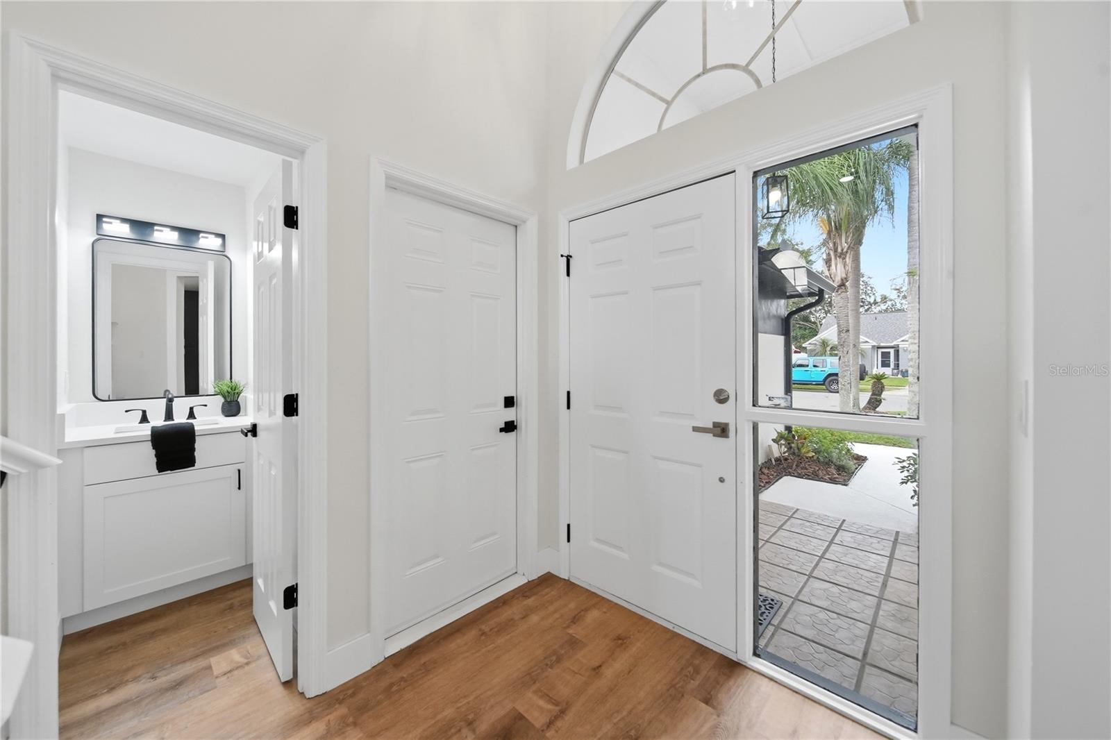 476 QUEENSBRIDGE DRIVE