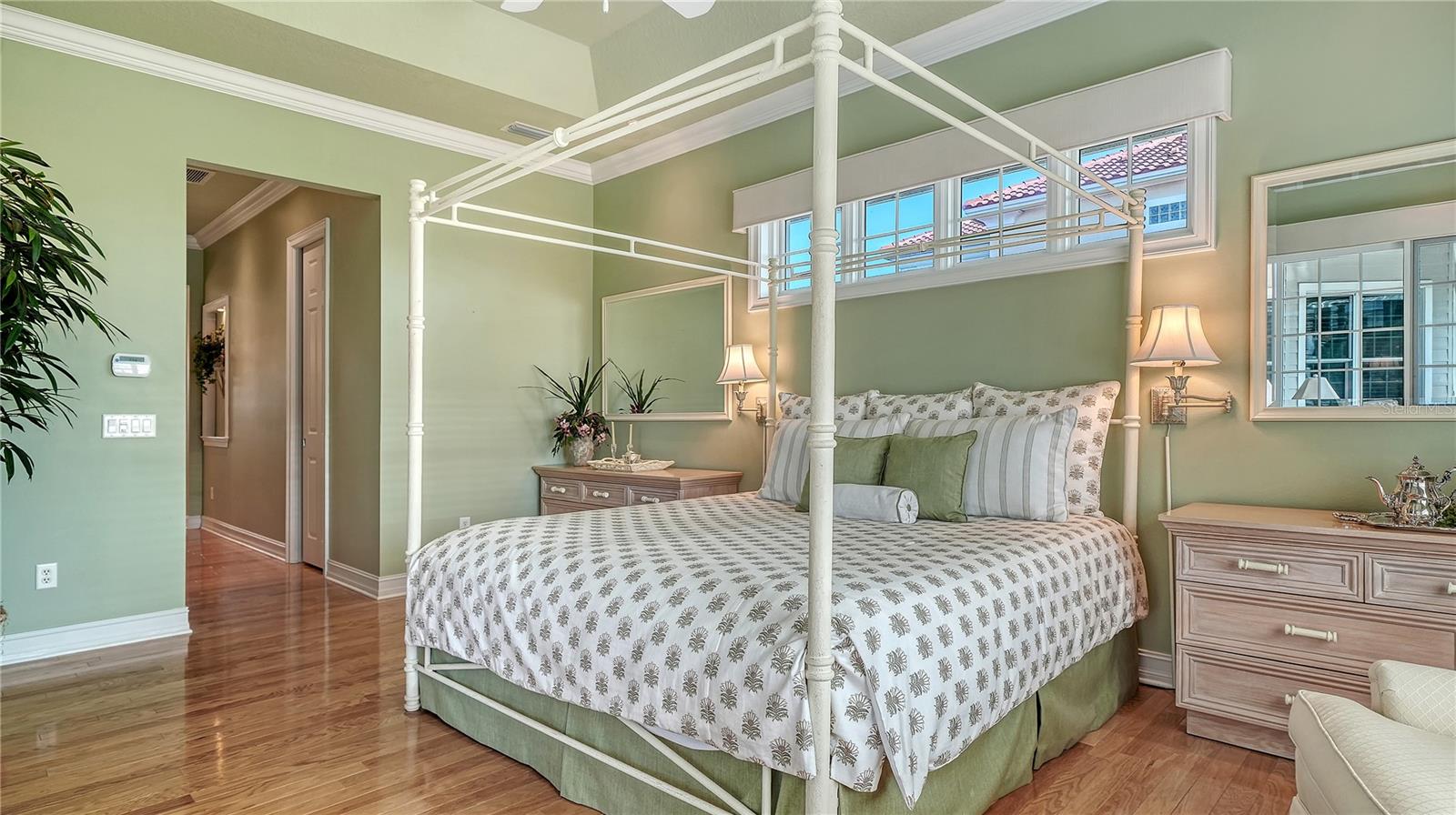 SLEEPY LAGOON - Residential