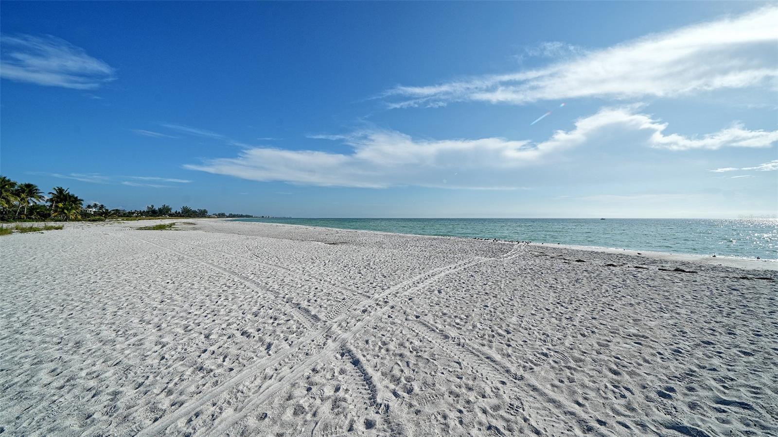 SLEEPY LAGOON - Residential