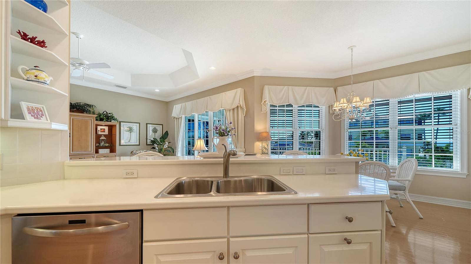 SLEEPY LAGOON - Residential