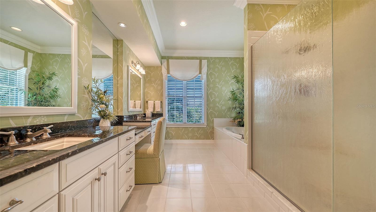 SLEEPY LAGOON - Residential