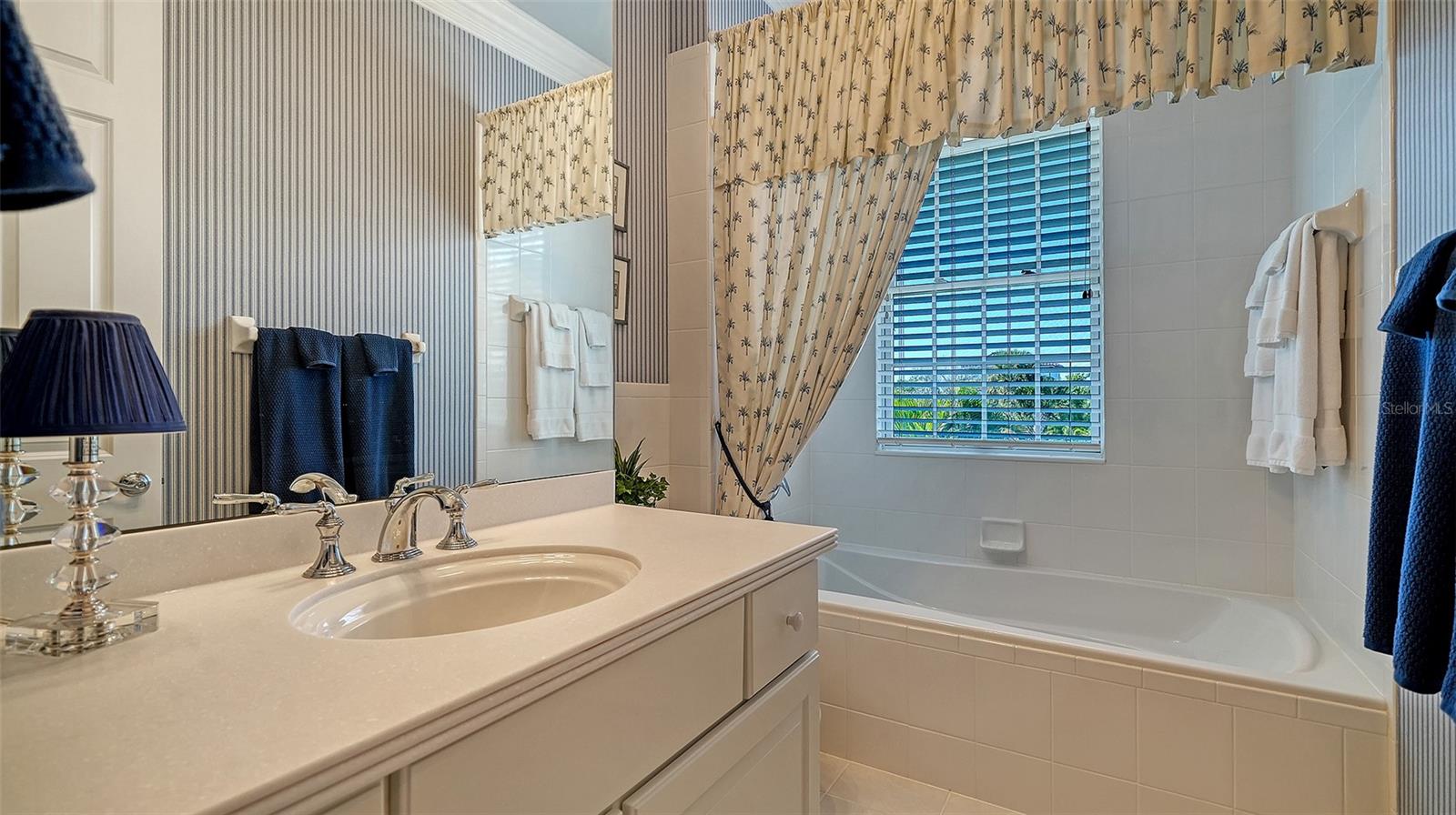 SLEEPY LAGOON - Residential