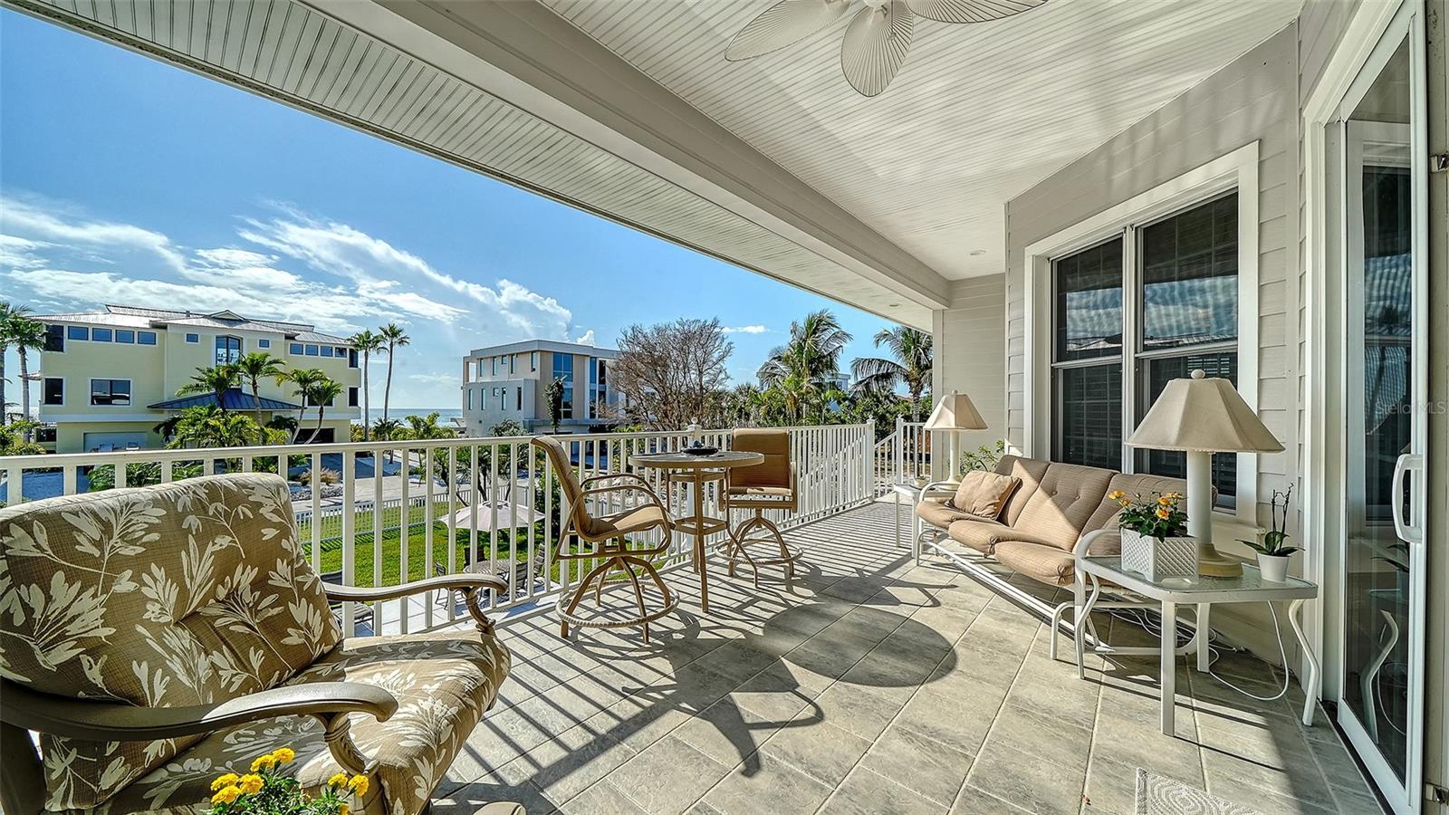 SLEEPY LAGOON - Residential