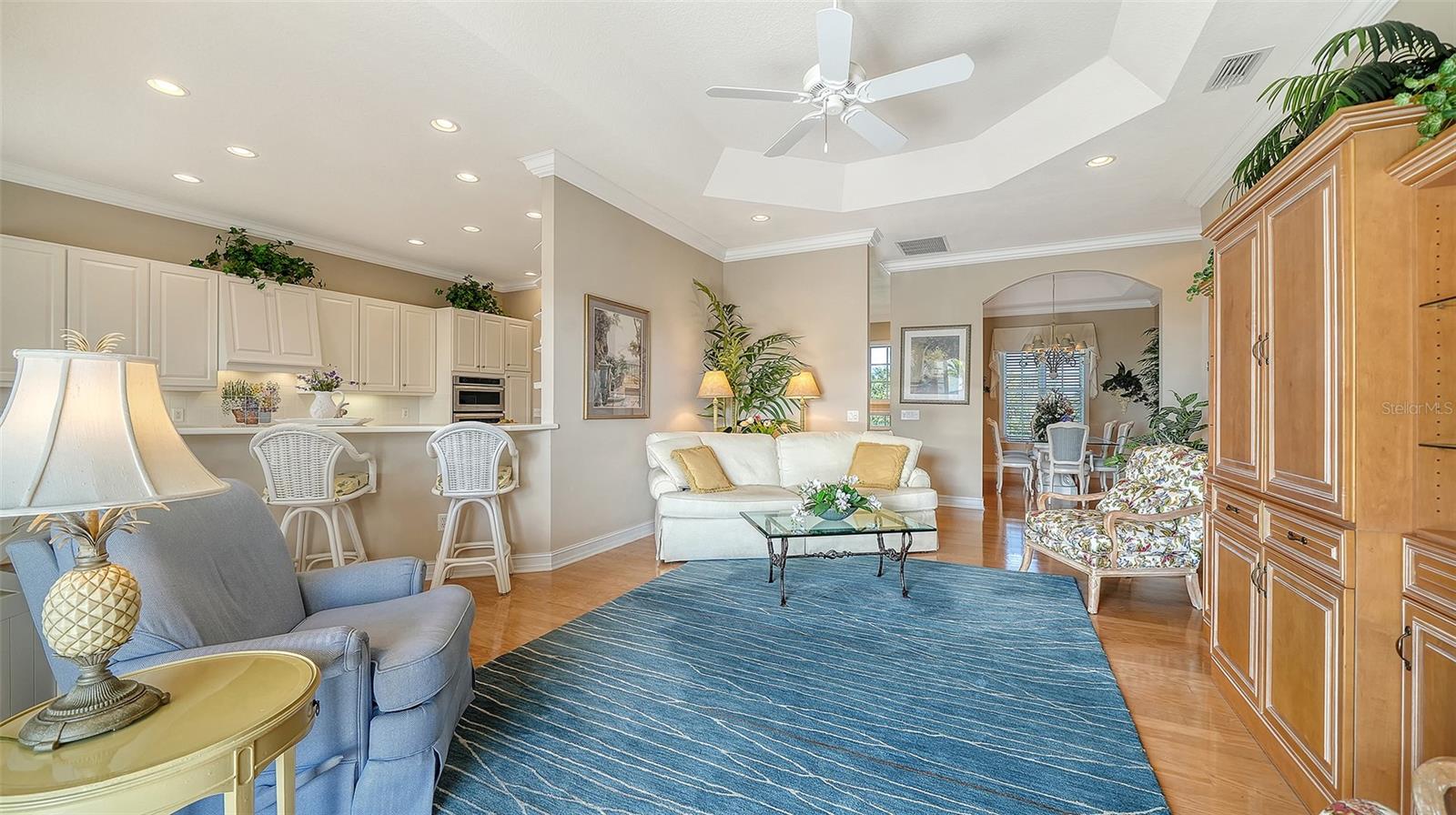 SLEEPY LAGOON - Residential