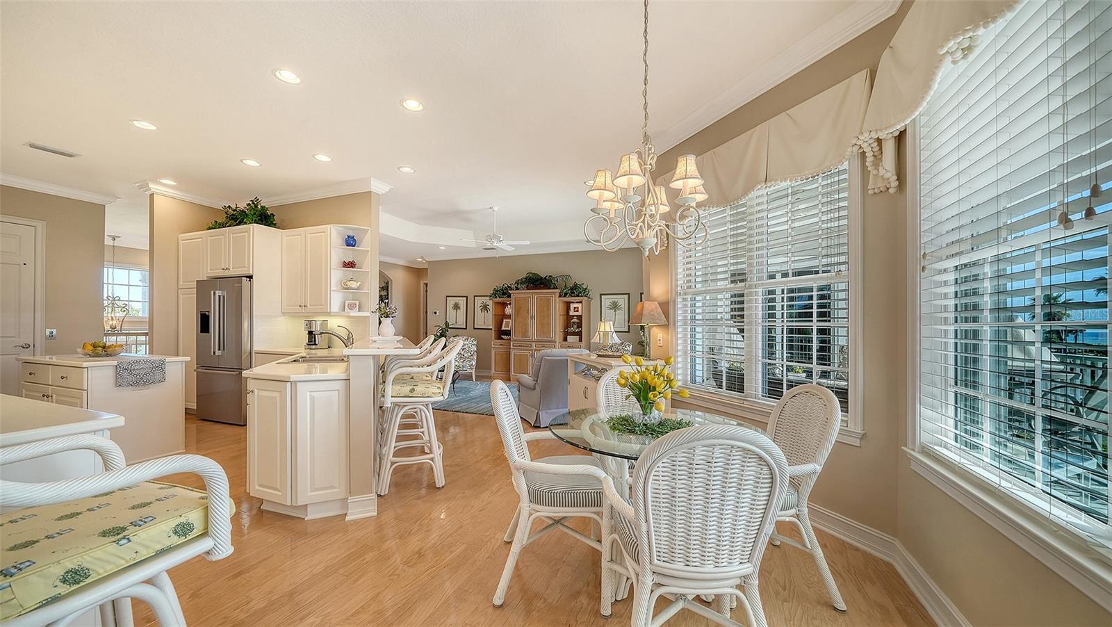 SLEEPY LAGOON - Residential