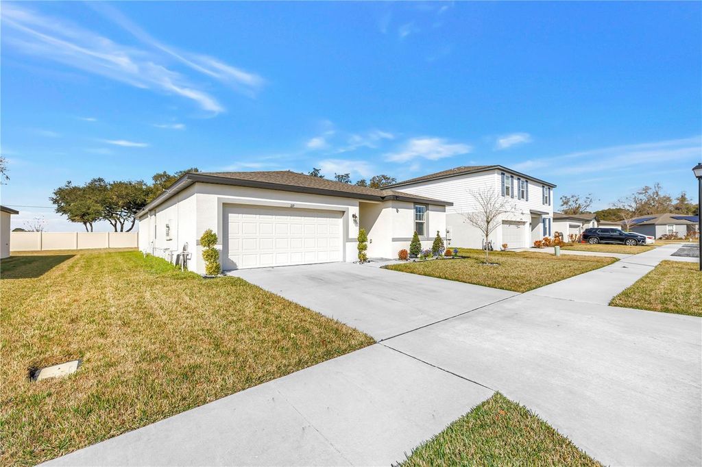 Photo of 219 Lovely Court, Plant City, FL 33566 (MLS # TB8477829)