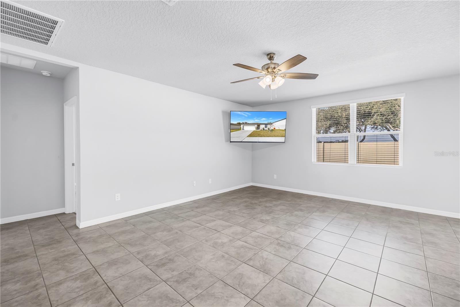 LANTANA GROVE - Residential