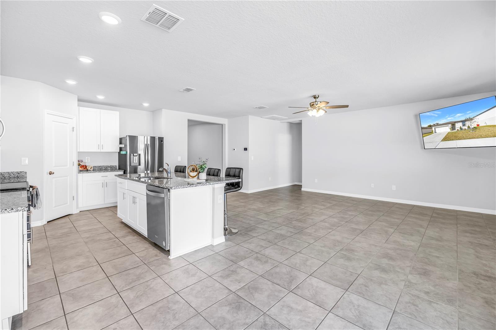 LANTANA GROVE - Residential