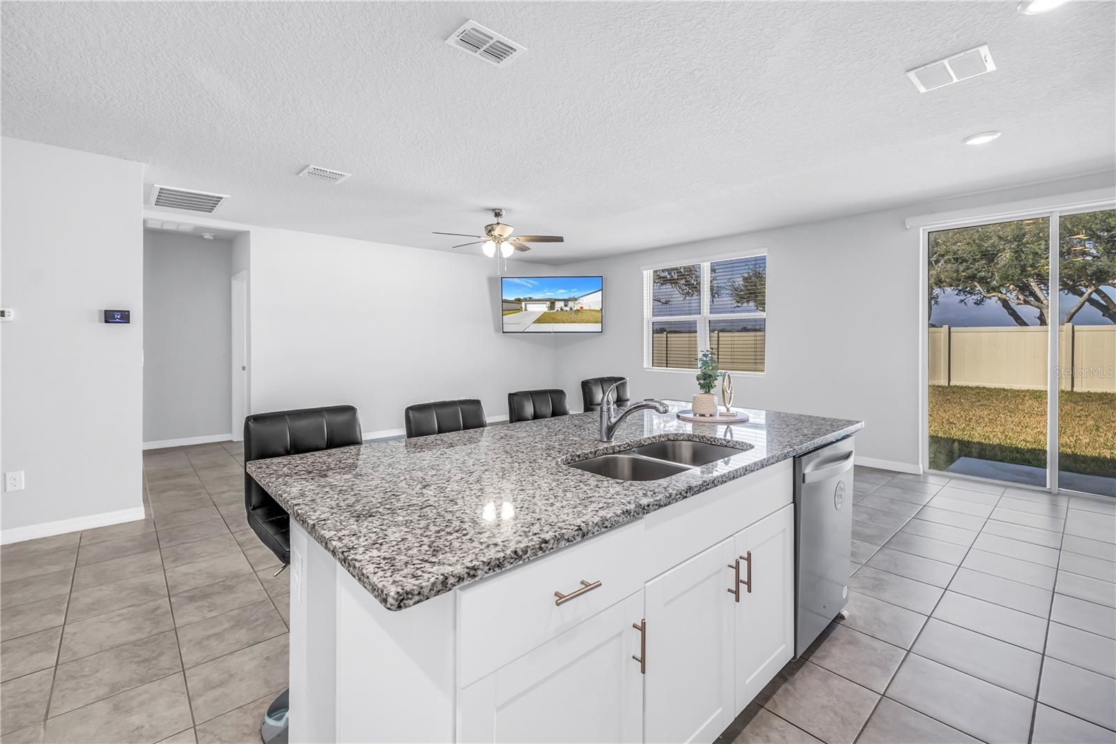 LANTANA GROVE - Residential