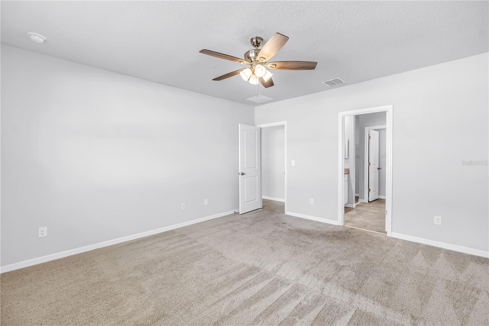 LANTANA GROVE - Residential