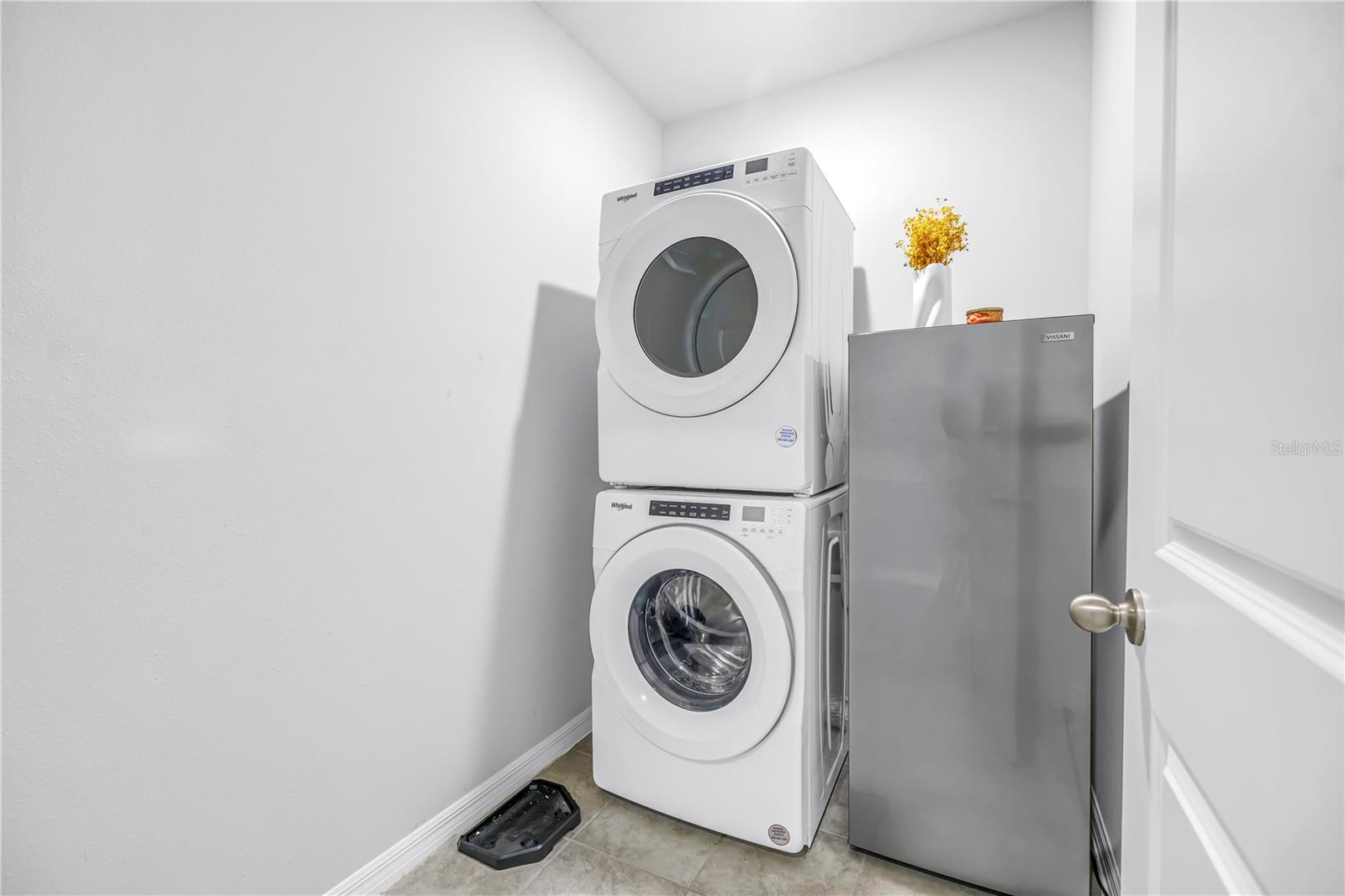 LANTANA GROVE - Residential