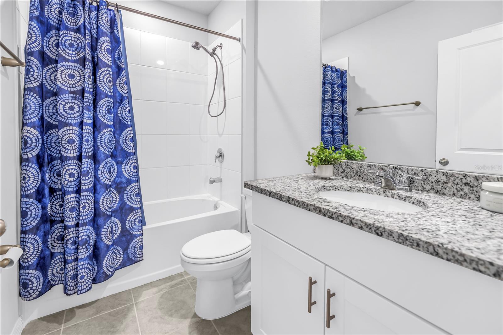 LANTANA GROVE - Residential