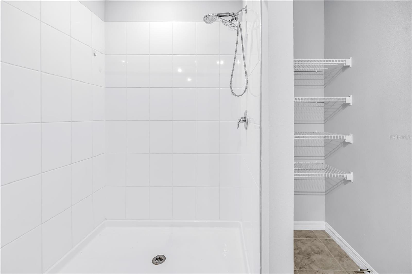 LANTANA GROVE - Residential