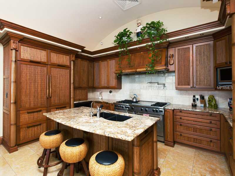 SAPPHIRE SHORES - Residential