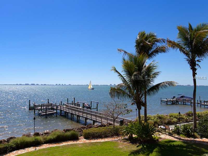 SAPPHIRE SHORES - Residential