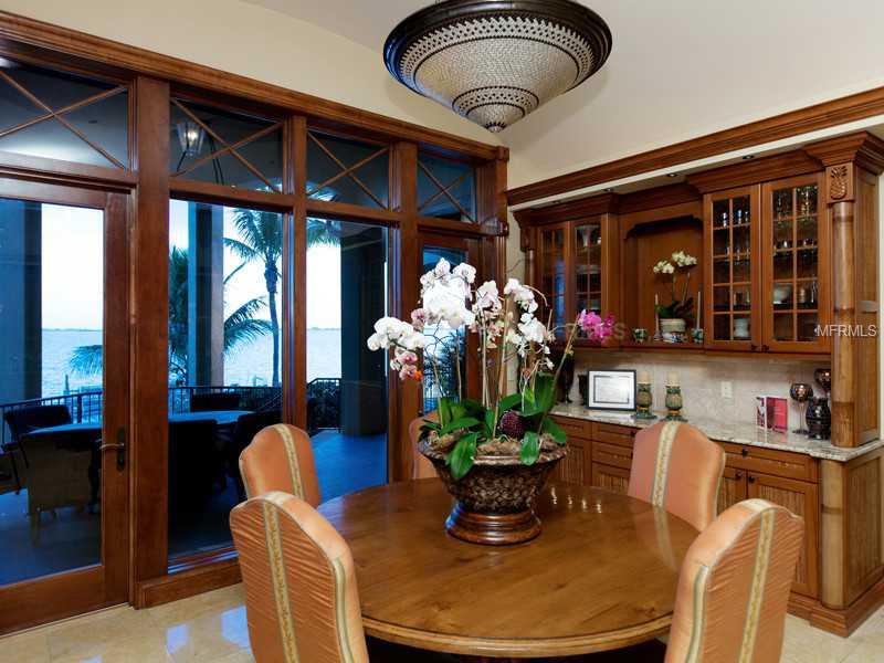 SAPPHIRE SHORES - Residential