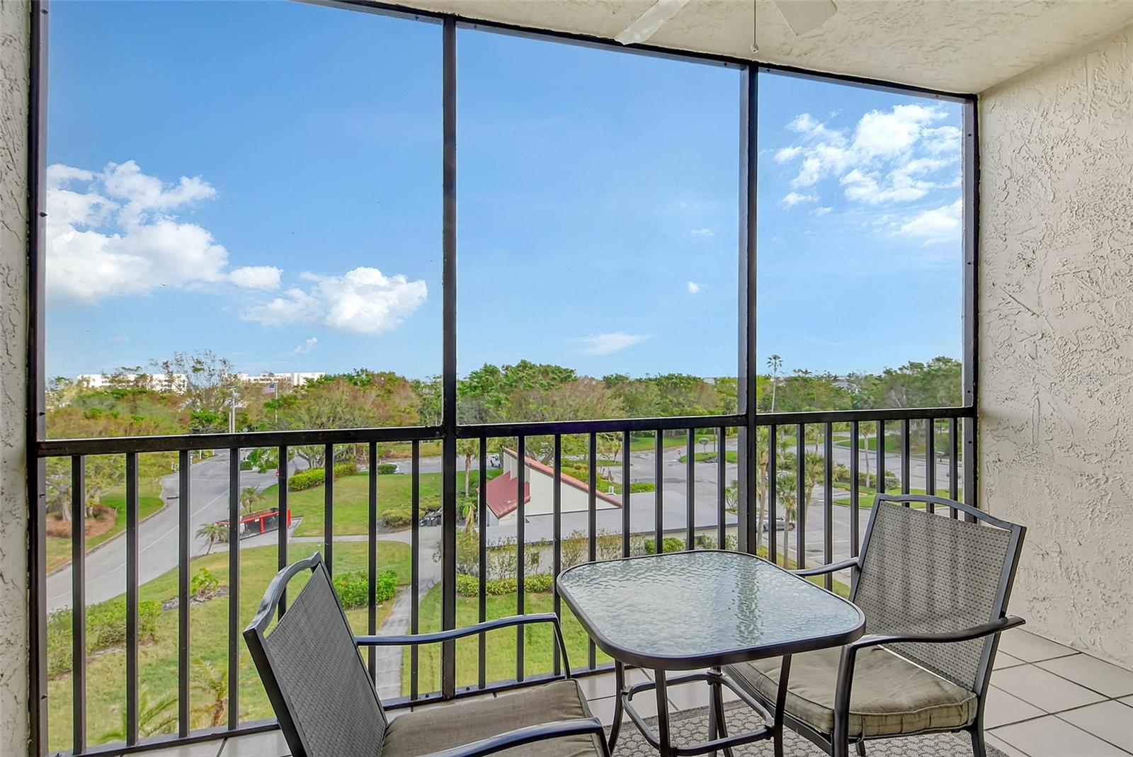 SEAPLACE V - Residential Lease