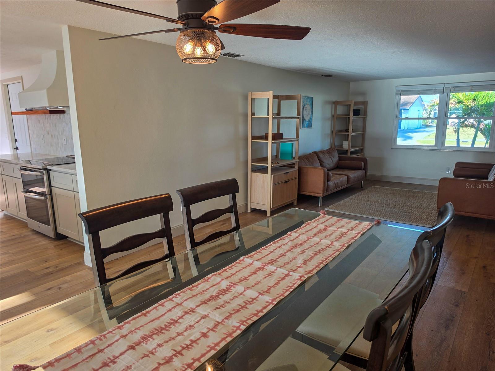 APOLLO BEACH UNIT FOUR - Residential