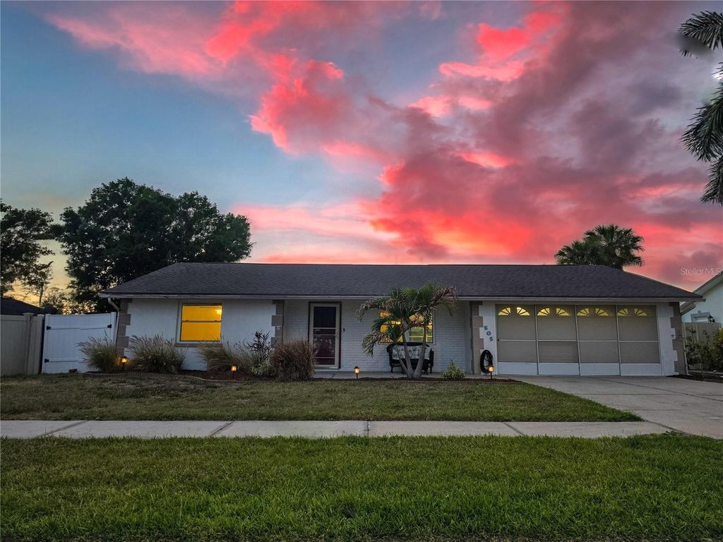 Photo of 505 Red Mangrove Lane, Apollo Beach, FL 33572 (MLS # O6403299)