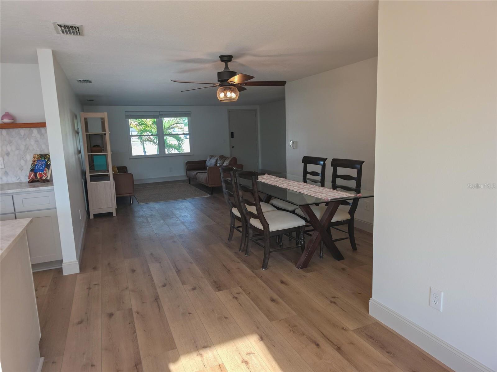 APOLLO BEACH UNIT FOUR - Residential