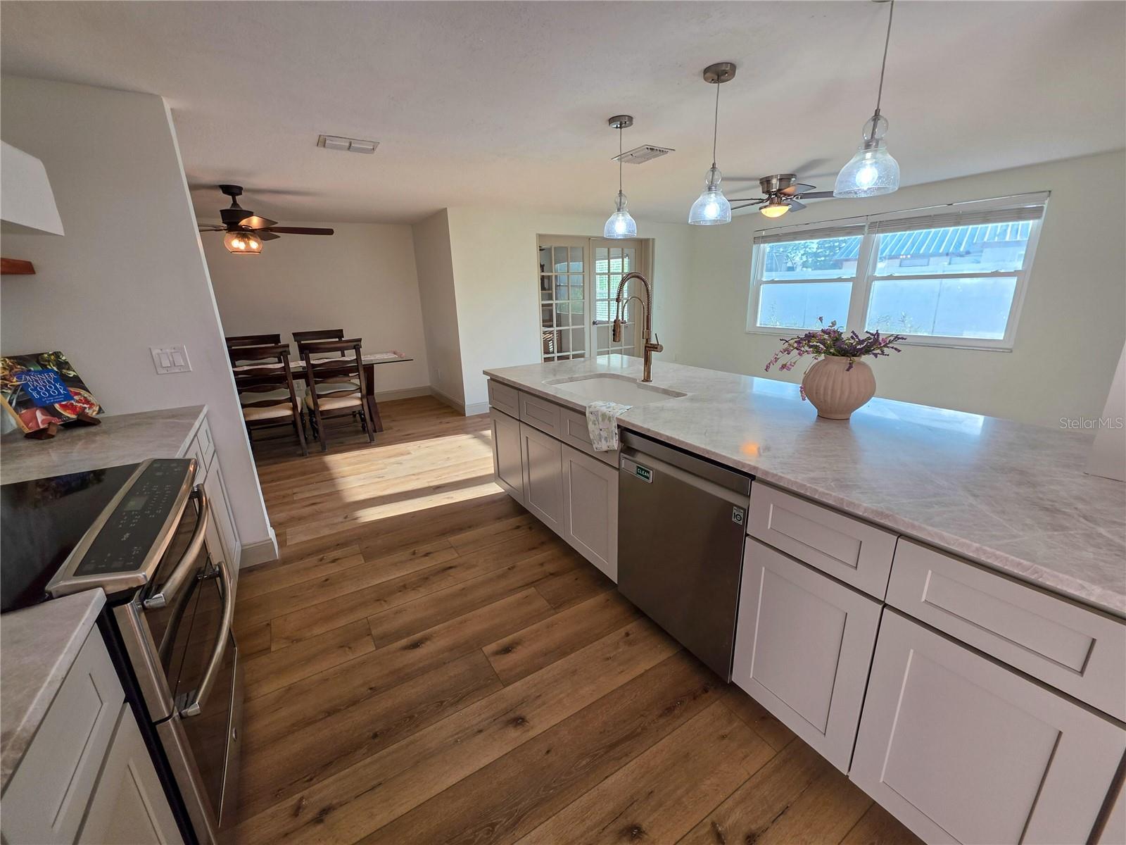 APOLLO BEACH UNIT FOUR - Residential