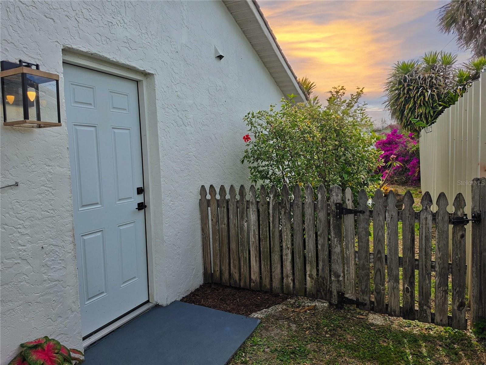 APOLLO BEACH UNIT FOUR - Residential