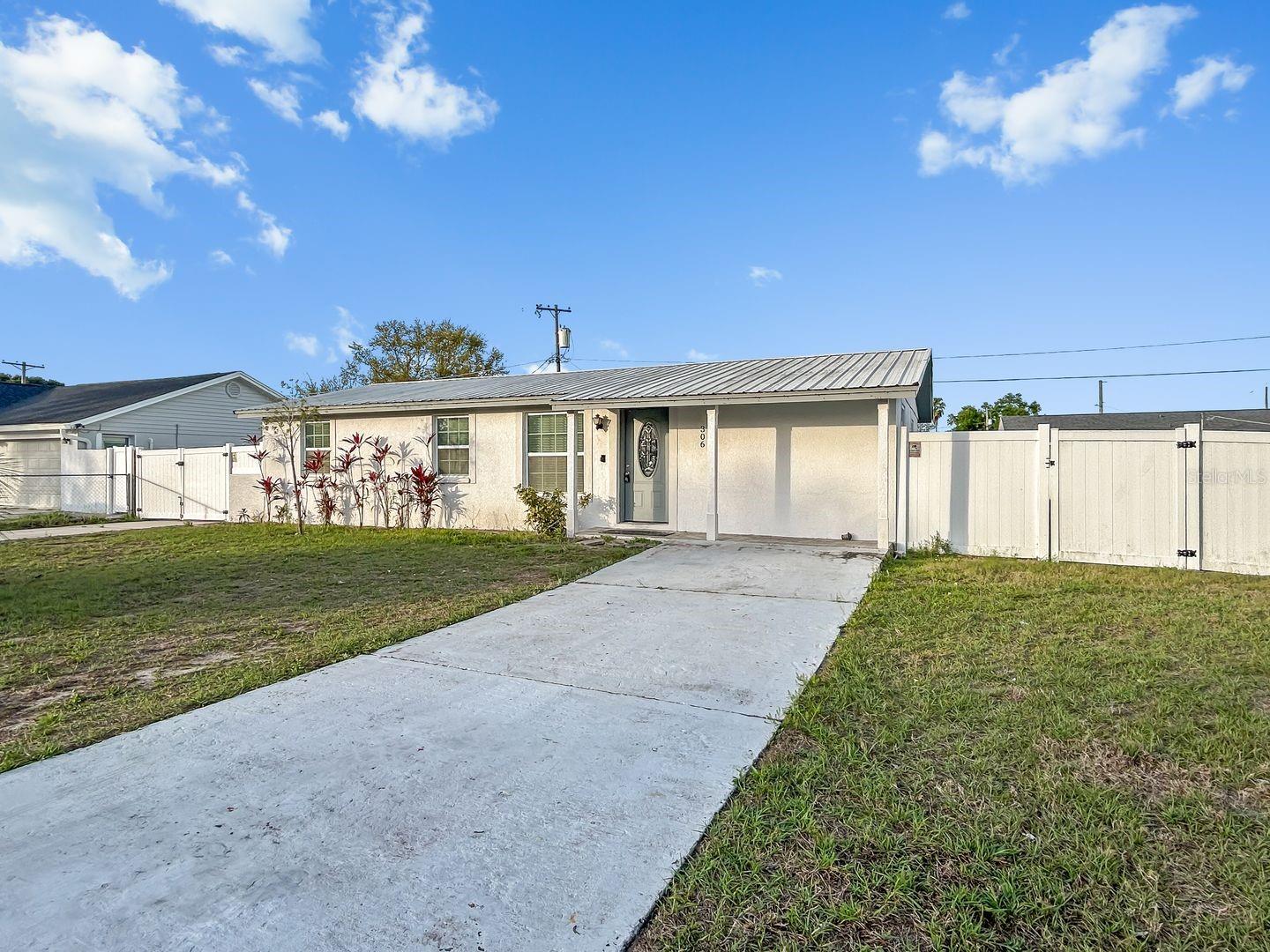 306 FLAMINGO DRIVE