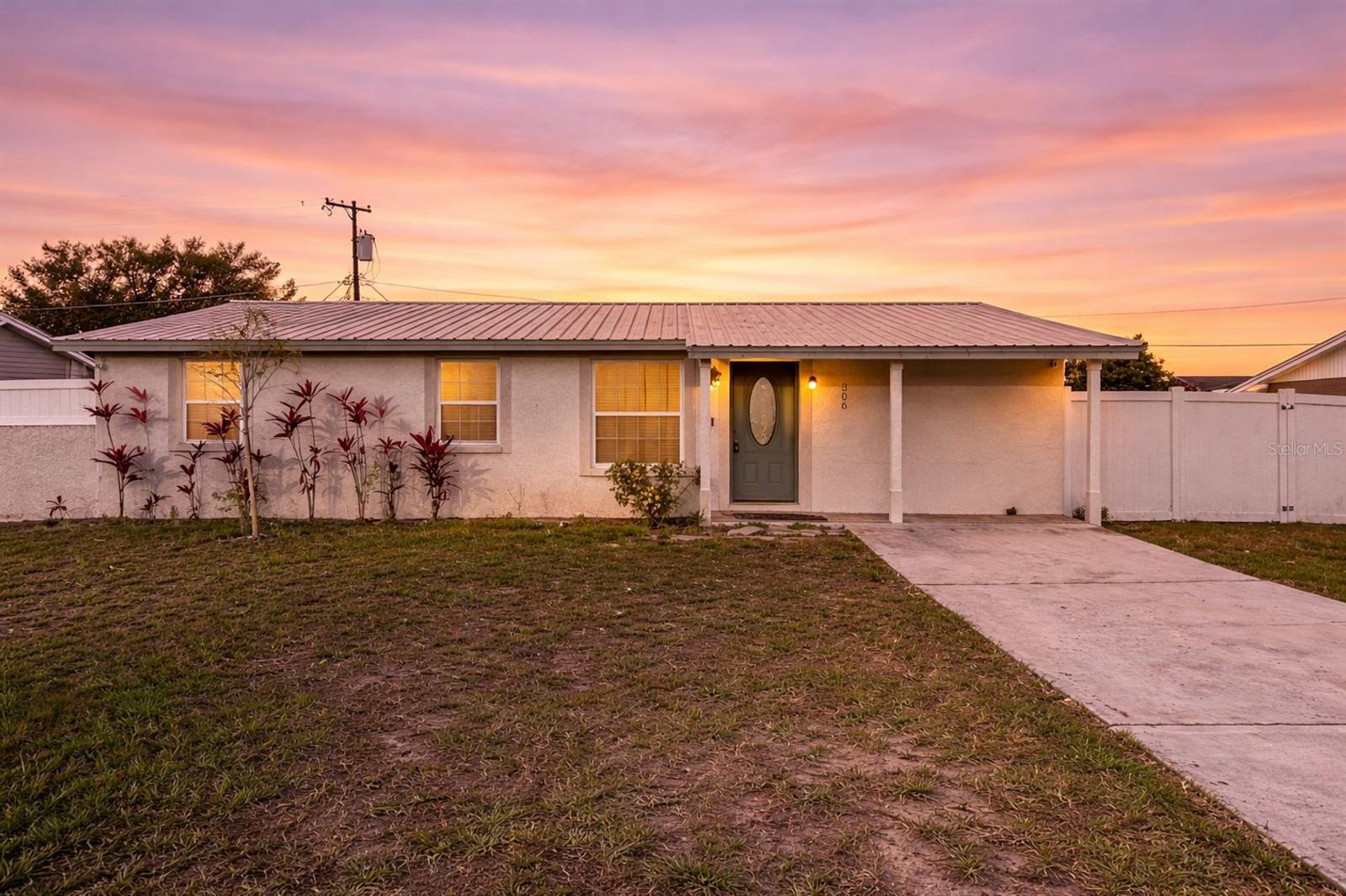 APOLLO BEACH UNIT 1 PT 2 - Residential