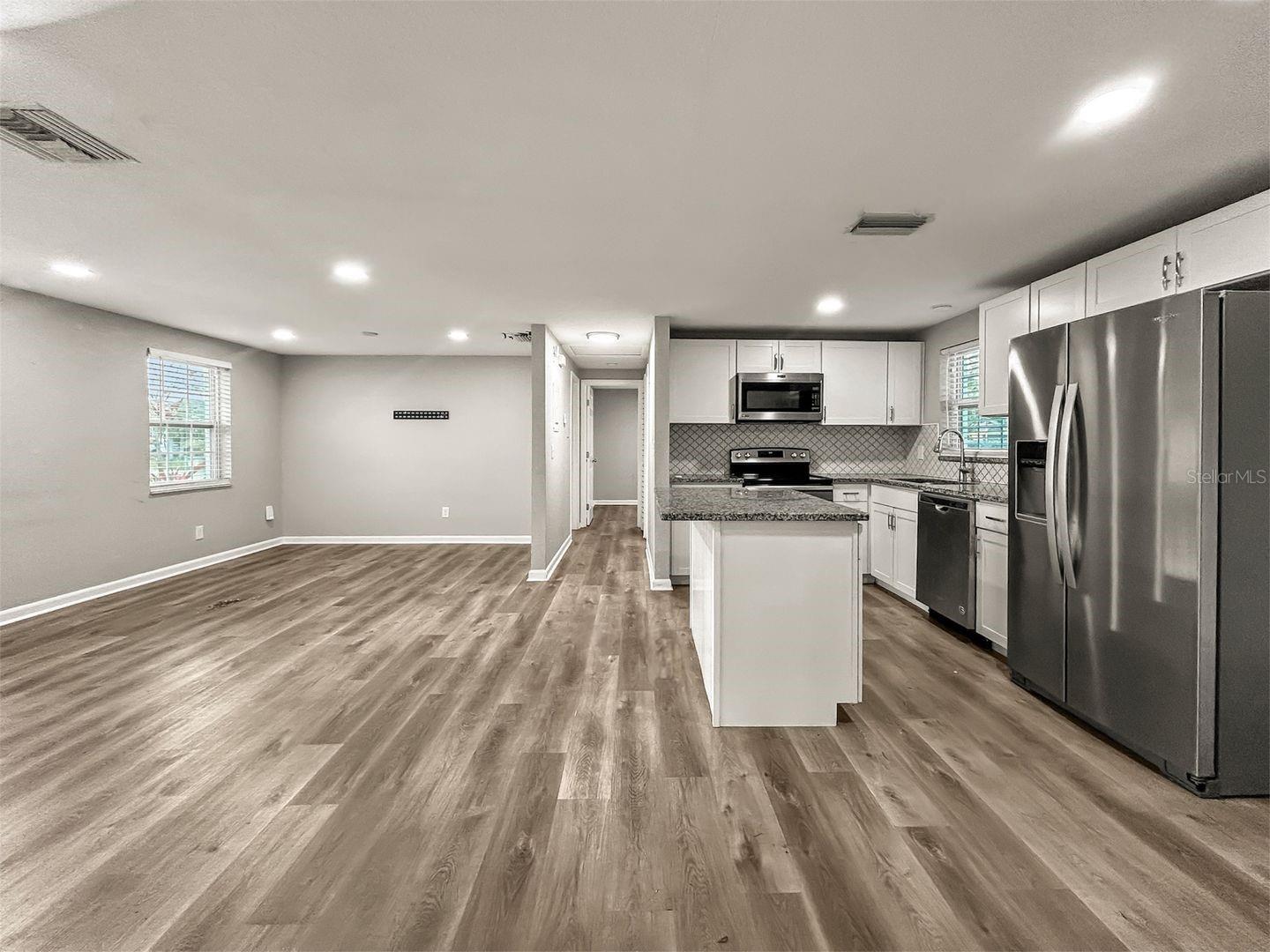 APOLLO BEACH UNIT 1 PT 2 - Residential
